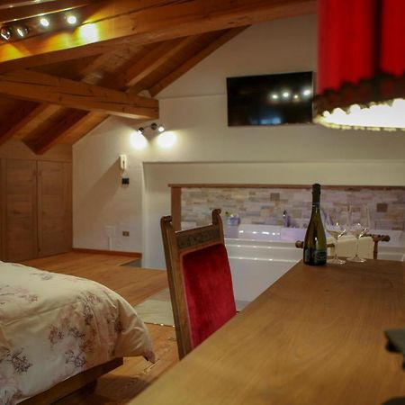 Maison Bordon - Le Petit Chateau Nus Εξωτερικό φωτογραφία